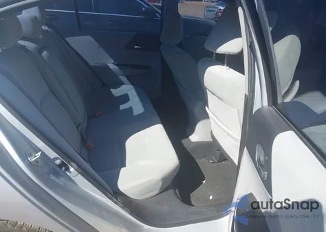 2013 Honda Accord Lx z USA, uszkodzony, nr VIN 1HGCR2F33DA039103